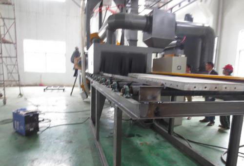 鋁膜板拋丸機(jī)，鋁膜板清理機(jī)翻新舊，去除水泥浮漿